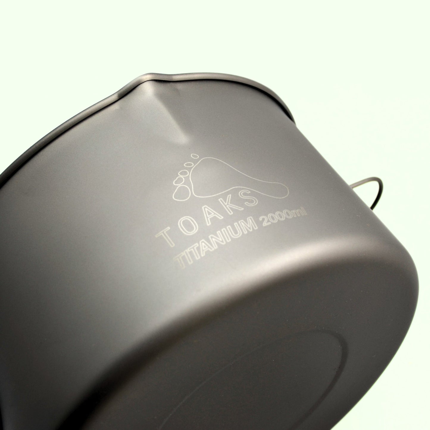 TOAKS アウトドア 軽量化 チタンポット(ポットにハンドル付き)2000ml POT-2000-BH