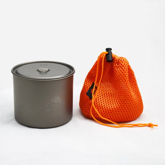アウトドア　軽量化　TOAKS　ウルトラライトチタンポット　550ml（蓋付き、ハンドルなし）  POT-550-NH